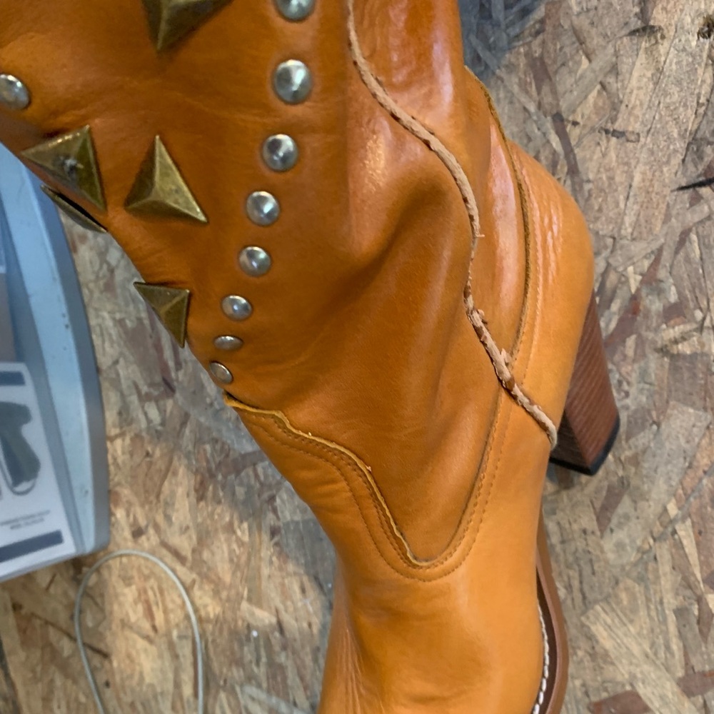 Women’s boots